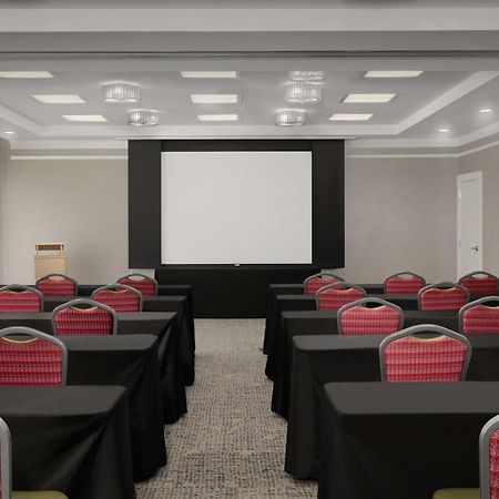 Hampton Inn & Suites Orlando North Altamonte Springs Bagian luar foto
